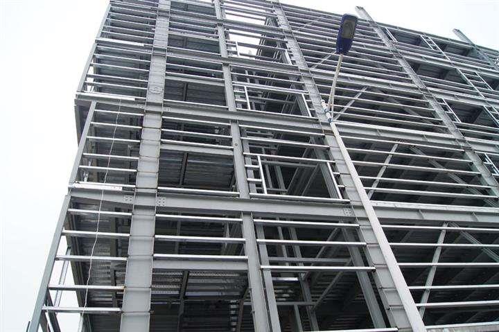 井冈山高层钢结构的支撑布置与构造需要符合哪些规范